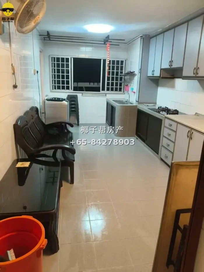 Male bed space in HDB flat near Lakeside MRT / Pasir Ris. Ut 2