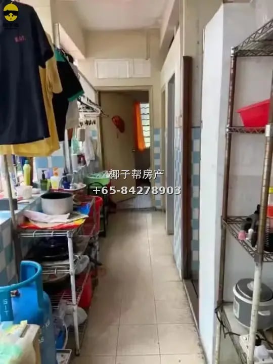 【出租】马林百列近地铁夫妻房 包水电网可煮 1