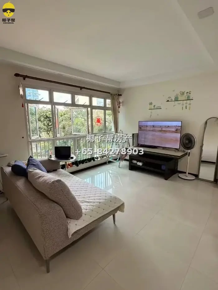 简约装修四房HDB 位于Bukit Batok West Ave 5 找【1位单身人士，一普通房】 4