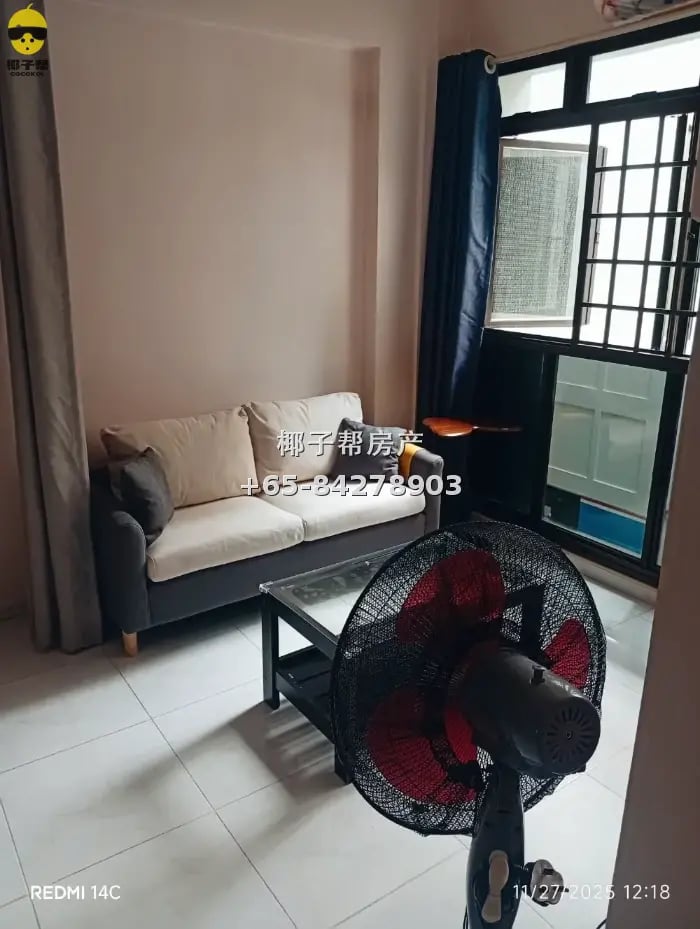 551 Woodlands Drive 44 (近兀兰南地铁站） 3