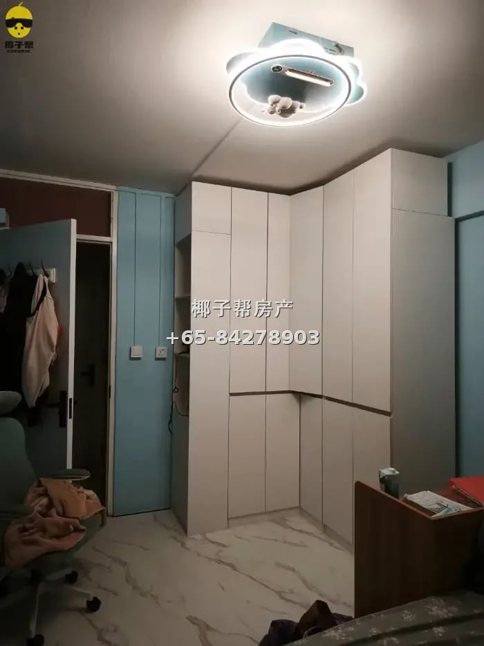 【出租】步行10分钟到勿洛地铁 组屋普通房 两人可住包水电 2