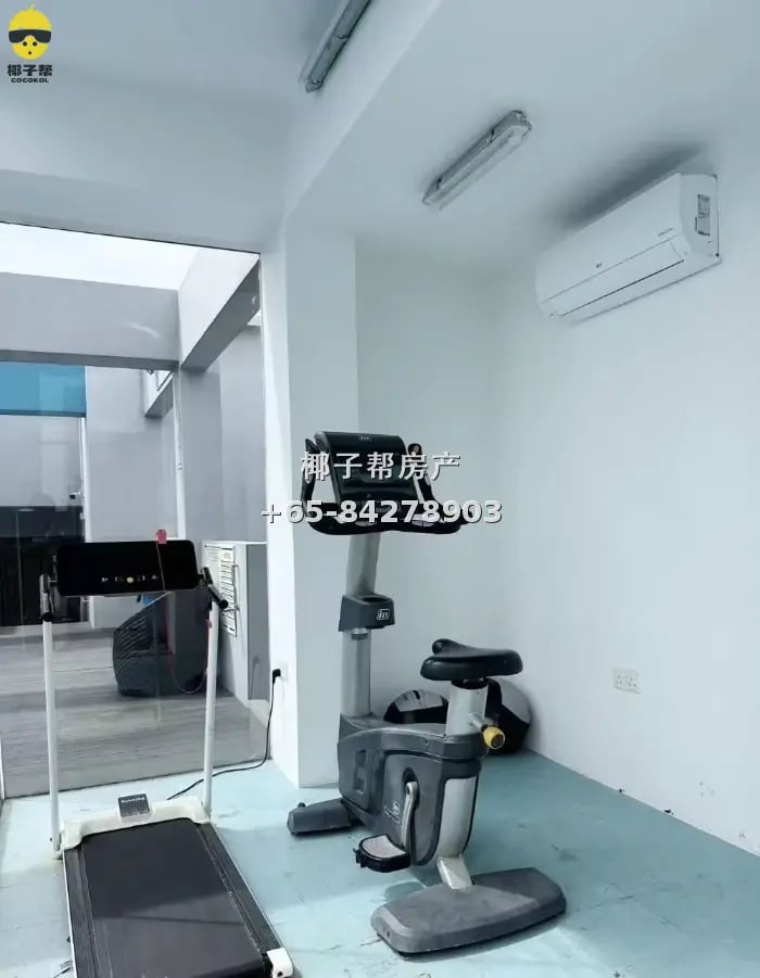 1000公寓原装普通房带阳台，步行14分钟到JCU, 巴士直达kaplan SMU PSB TMC 5