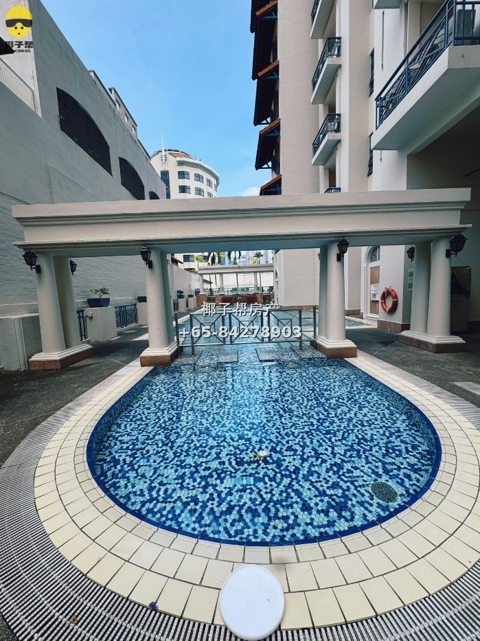 For rent: PSB/Kaplan/Bowen River Valley campus hotel-style river view master room (all females) 12