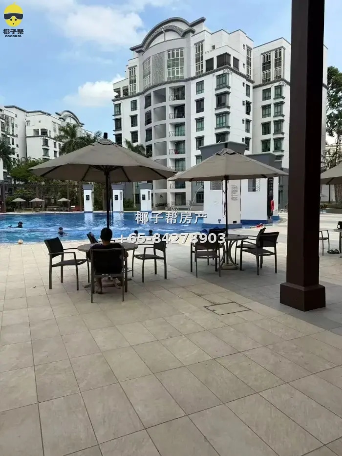 Female room in apartment near Hillview MRT, utilities includ 2