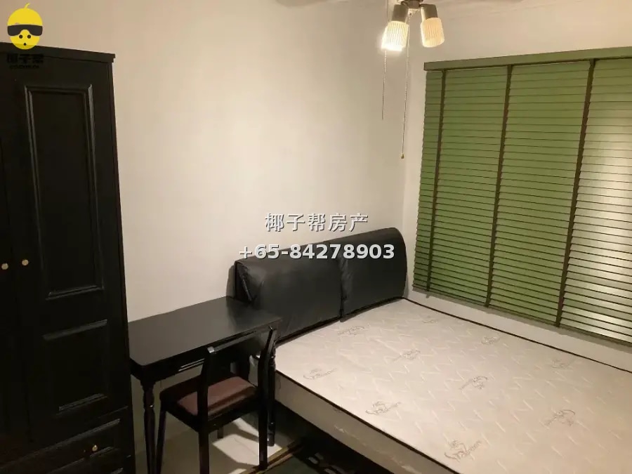 Common room in HDB flat near Boon Lay MRT Station. Utilities 2