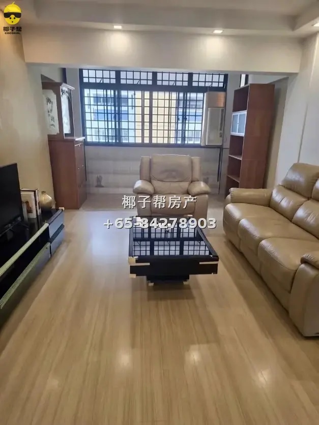 Entire HDB flat in Serangoon North, 3-bedroom 2-bathroom cor 1