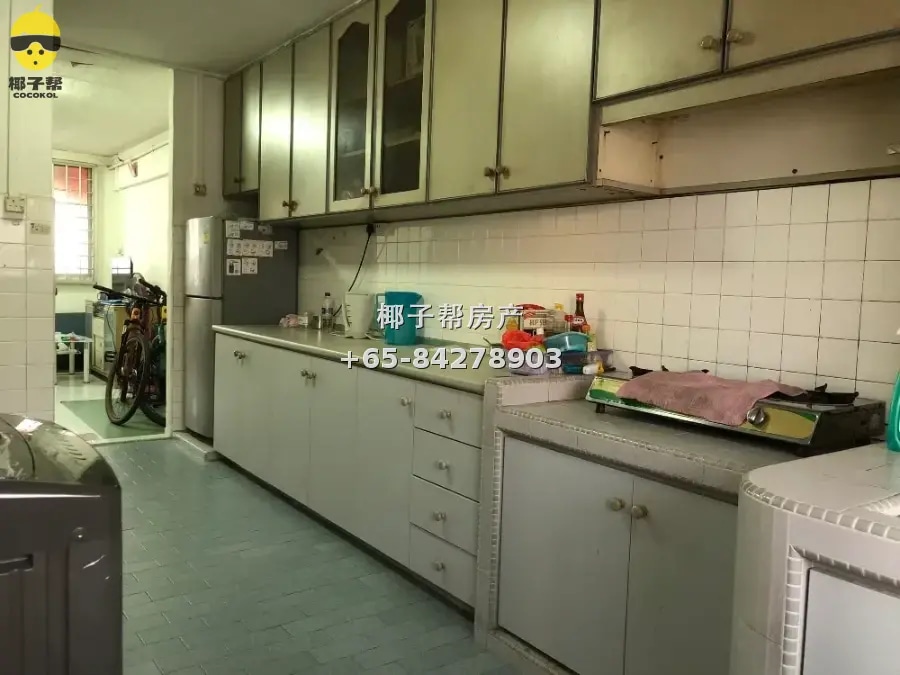 Whole HDB flat for rent in Yishun, 2 bedrooms and 1 living r 5