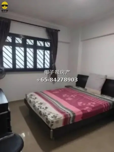 Single room in HDB flat next to Chinese Garden MRT, Jurong E 3