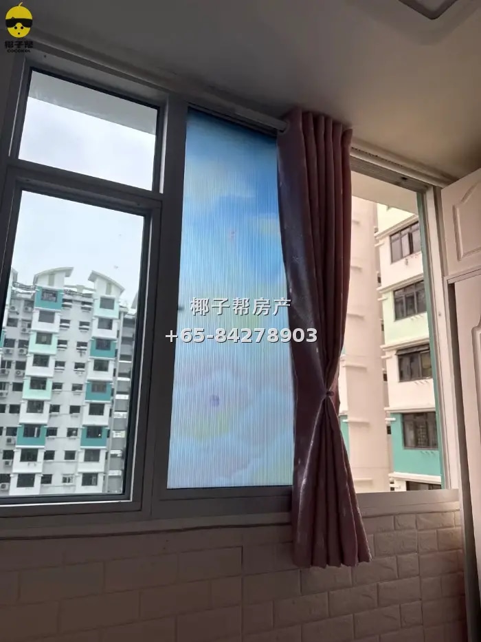 Female single room in HDB flat next to Geylang Bahru MRT, ut 1