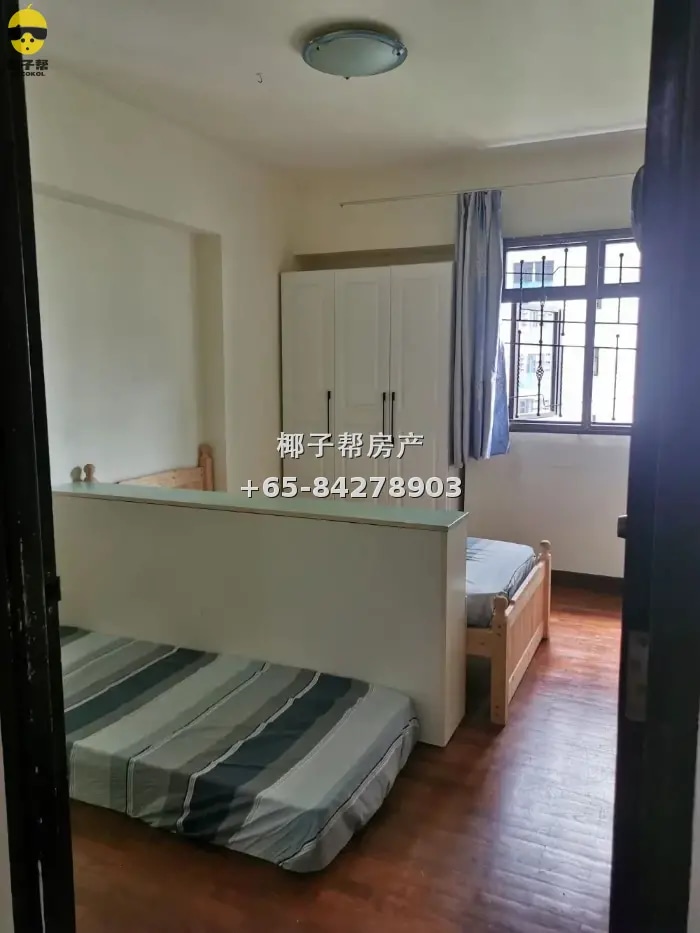 Common room in HDB flat near Fernvale LRT, Sengkang. Utiliti 1