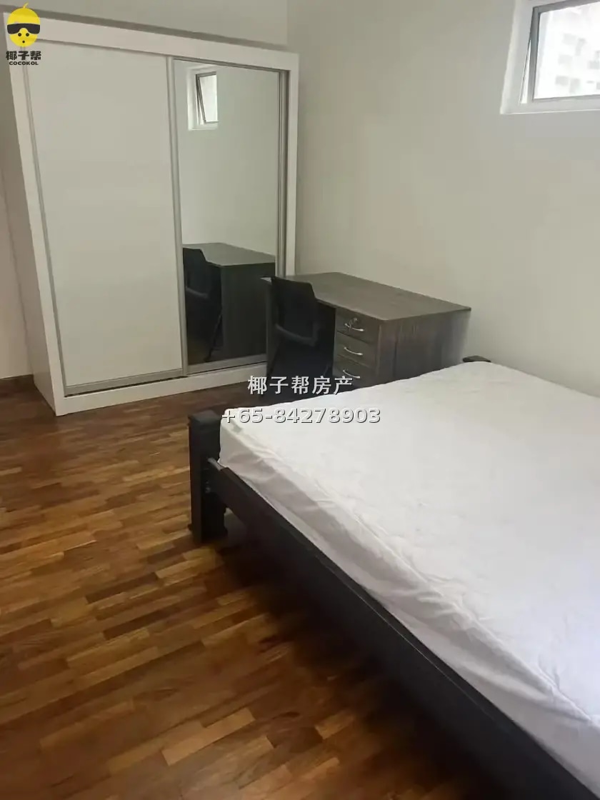 Air-conditioned HDB room next to Keat Hong LRT in Choa Chu K 4