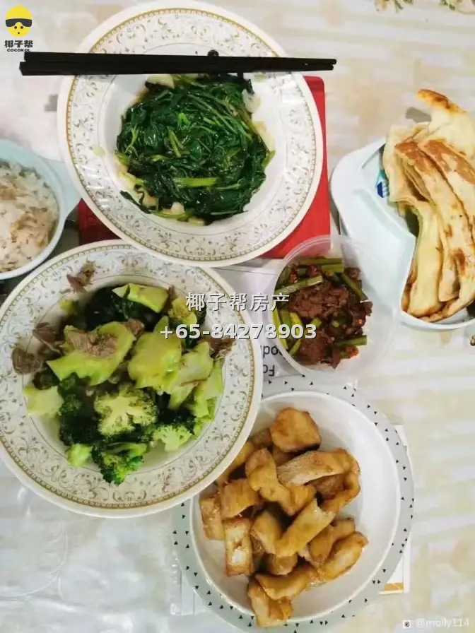 Pasir Ris homestay single room, includes utilities and three 1