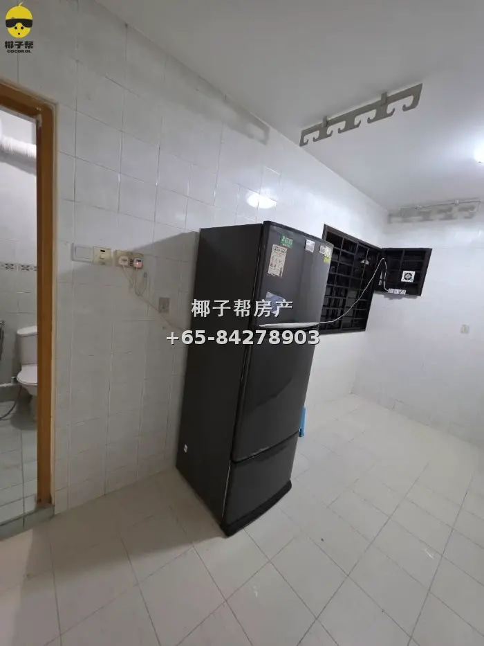 Jurong West 5-room HDB flat near Boon Lay MRT Station, whole 6