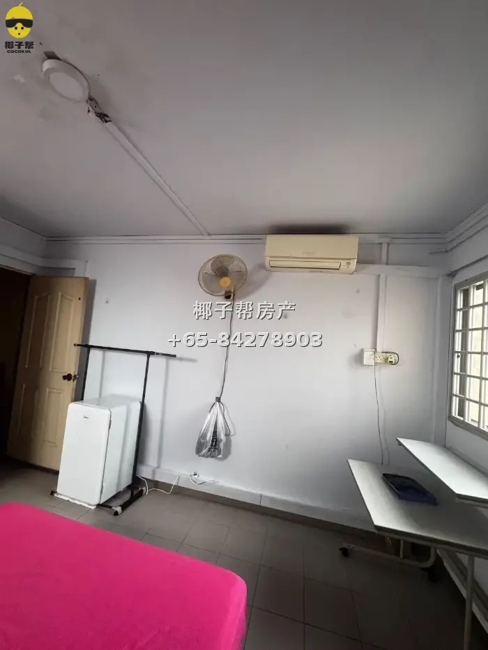 HDB master bedroom near Khatib, Yishun. Can accommodate two 4