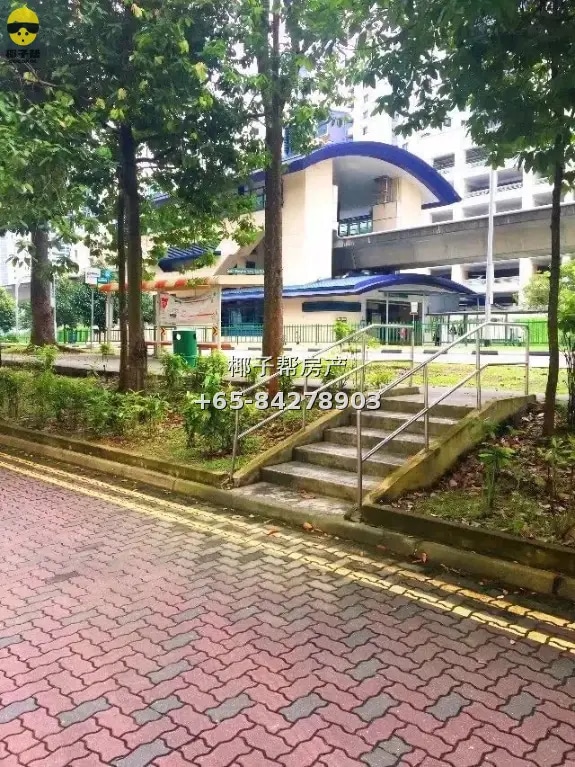 HDB common room beside Bukit Panjang MRT, 2-minute walk, uti 2