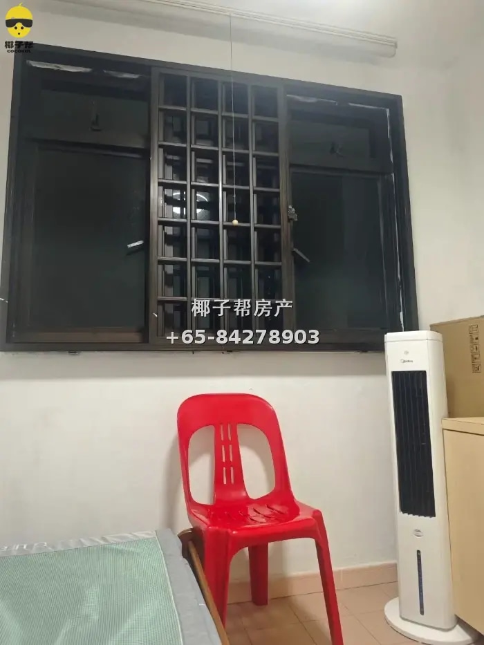 Upper Thomson HDB male room, near MRT, utilities included, n 4