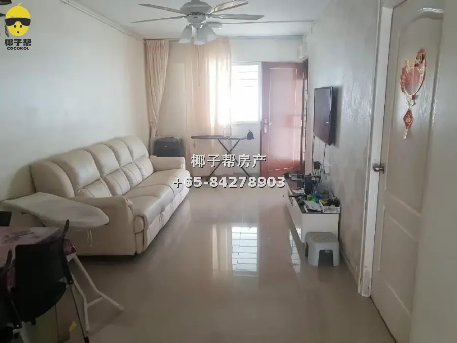 3-room HDB flat next to Yishun MRT station. Whole unit renta 1