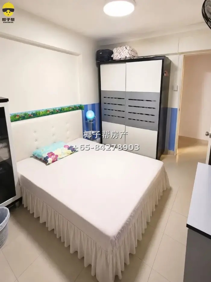 HDB common room next to Marymount MRT station. Couples welco 1