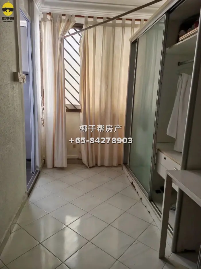 Tampines West HDB shared room for rent, near MRT, utilities 1