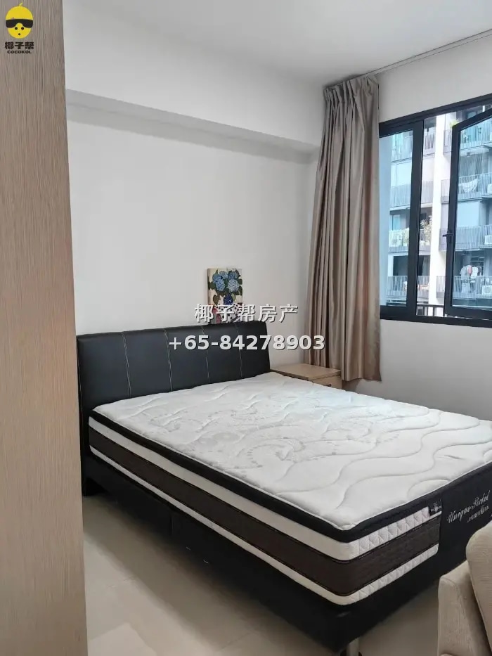 Tampines 1-bedroom apartment, surrounded by three MRT statio 4