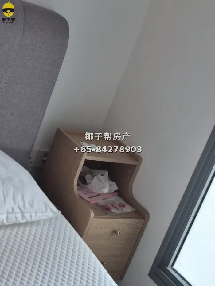 【出租】榜鹅地铁站女生单间 步行即达包水电空调 7