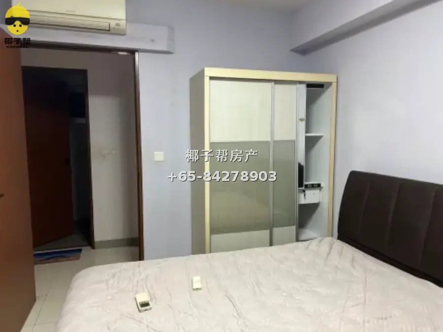 Air-conditioned room in Choa Chu Kang HDB flat. Utilities in 2