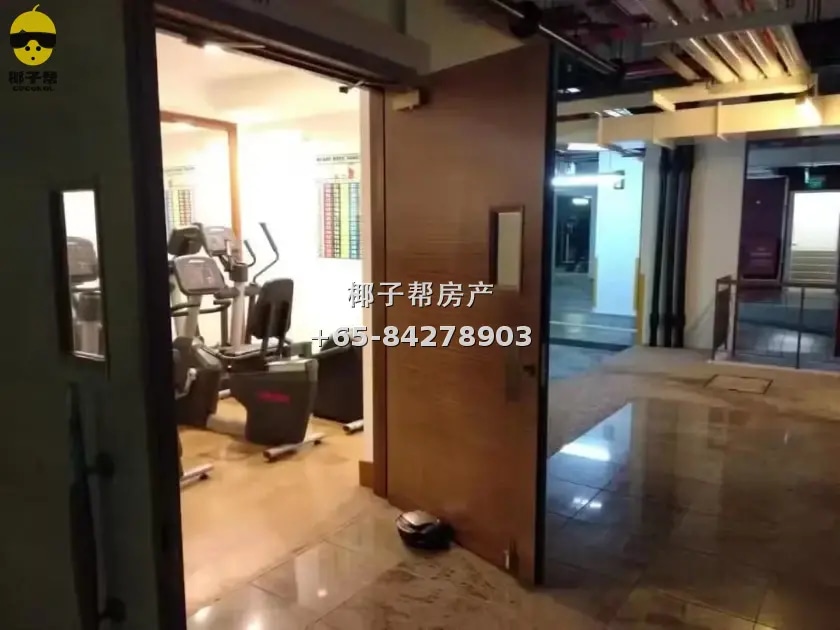Single room in apartment next to Beauty World MRT station, f 2