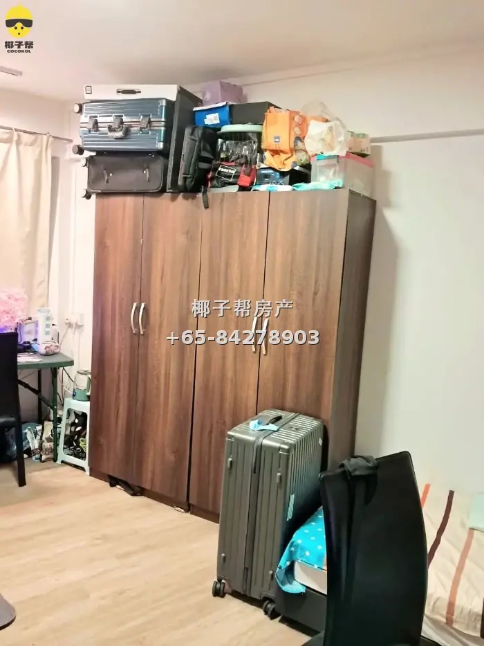 HDB common room near Jurong East MRT, aircon and storage ful 1