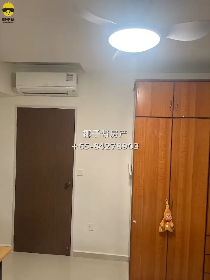 Common room in HDB flat beside Admiralty MRT Station. Utilit 4