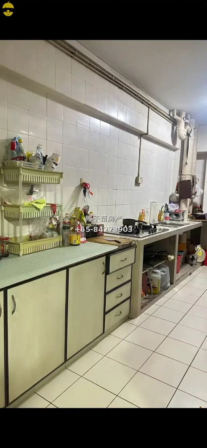 Room in shared apartment near Pioneer MRT, utilities include 3