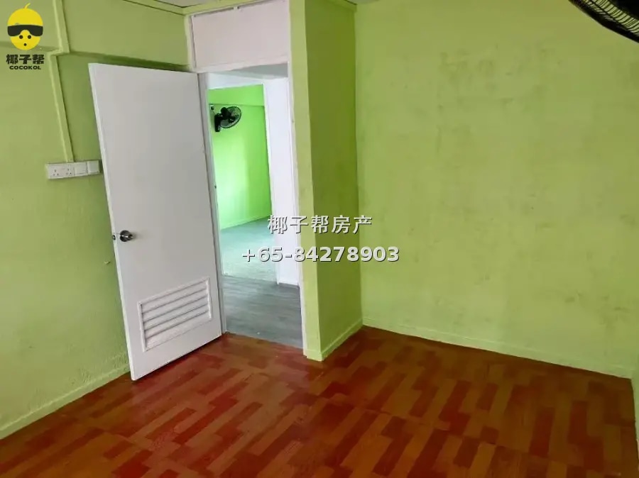 【出租】义顺组屋普通房 近地铁巴刹 包水电冷气可煮 夫妻可住 2
