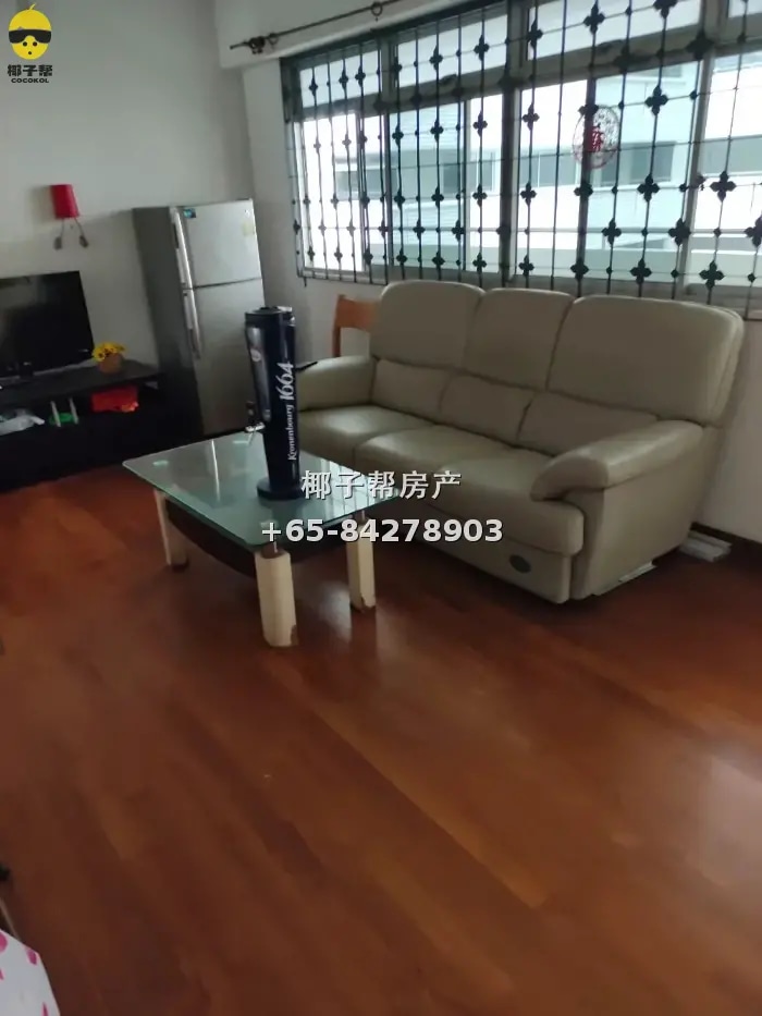 HDB male bed space beside Boon Lay MRT Station, Jurong West. 1