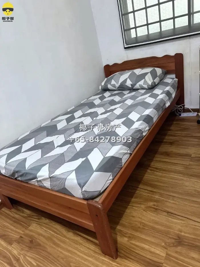 1-minute walk from Admiralty MRT station. HDB common room fo 3