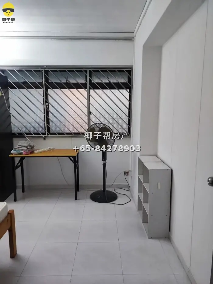 【出租】兀兰近地铁组屋普通房 包水电可报地址 3