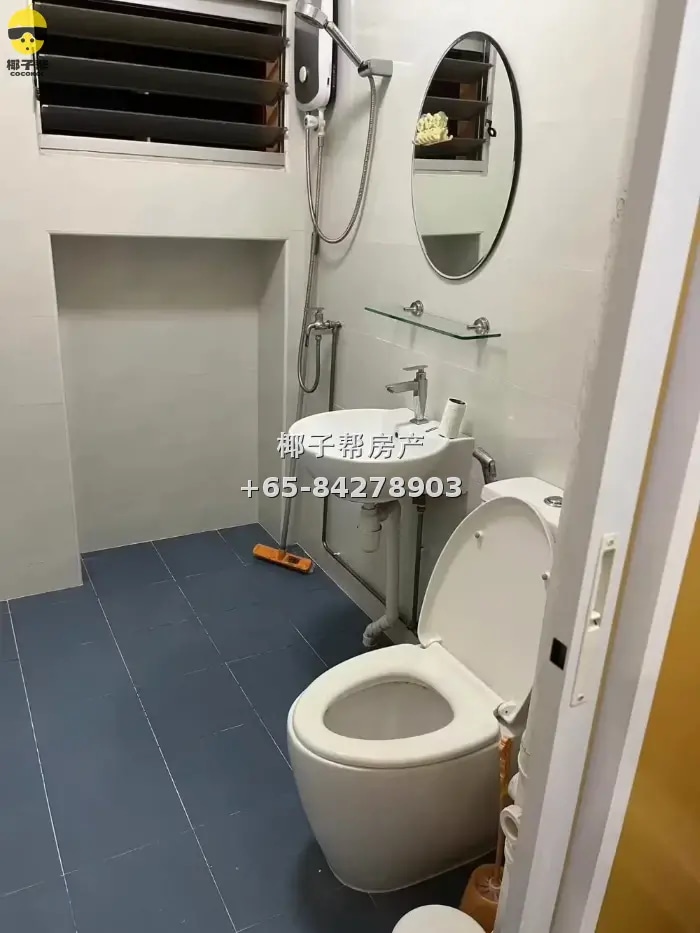 【出租】淡滨尼地铁旁组屋单间 包水电可煮 男生合租 1