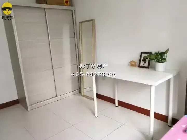 【出租】榜鹅地铁站旁精装普通房 限女生合租包水电 6