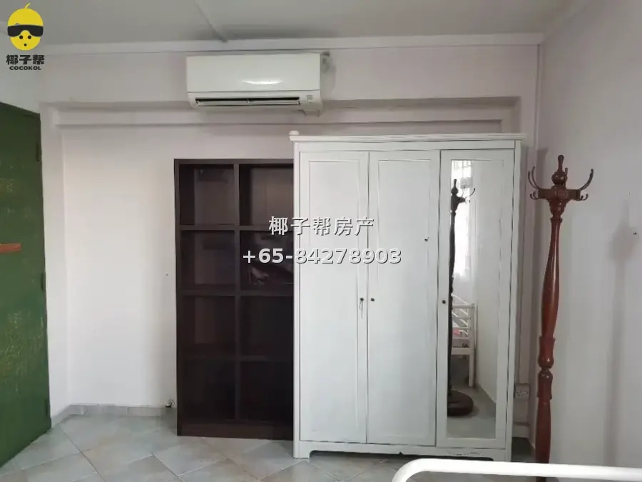 Female bed space near Choa Chu Kang MRT, high floor with nic 2