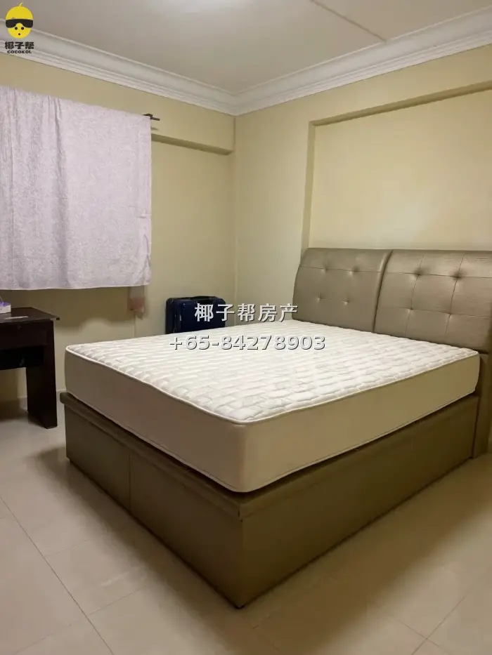 Woodlands near Marsiling MRT Station HDB common room for ren 1