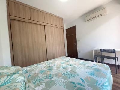 Yalong Lane 9 Apartment Large Common Room with Balcony 3