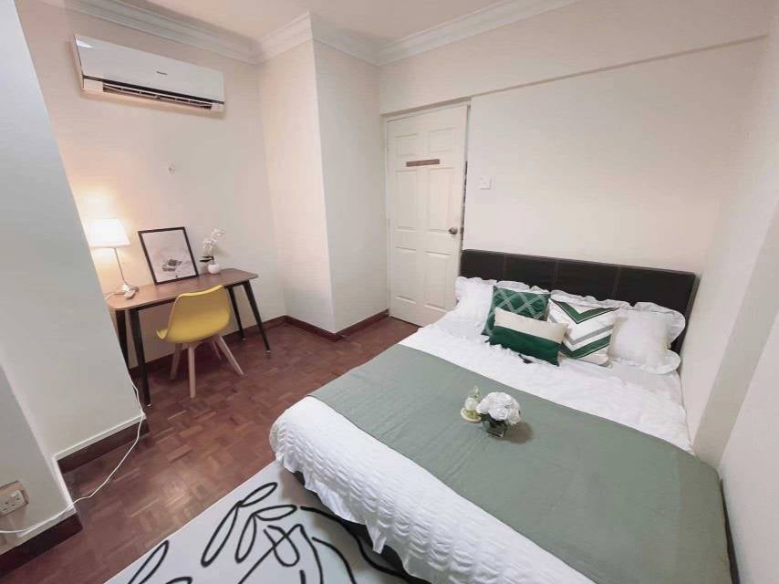 Jinwen Tai Common Room for Rent 1