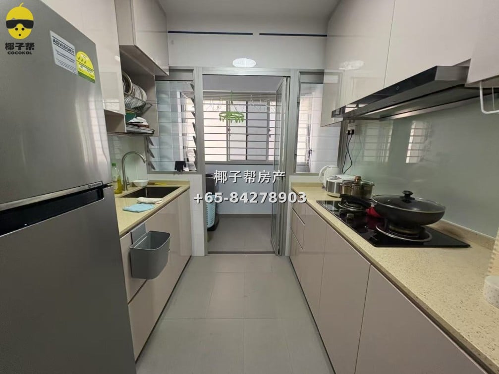 【出租】淡滨尼北MRT组屋主人房 4