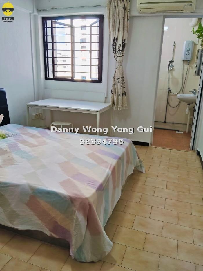 Jurong East MRT Station master bedroom for rent - females only 1