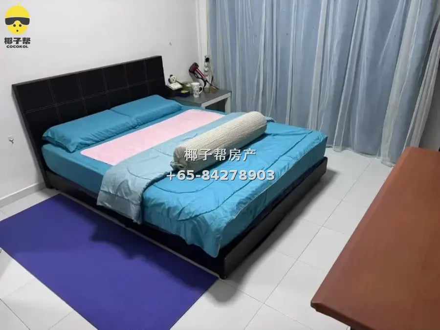 HDB flat near Woodlands MRT station. Utilities included, coo 1