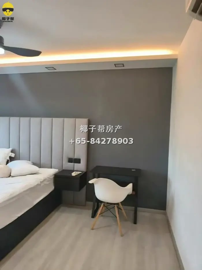 Master bedroom next to Chinatown Purple Line MRT, en-suite b 3
