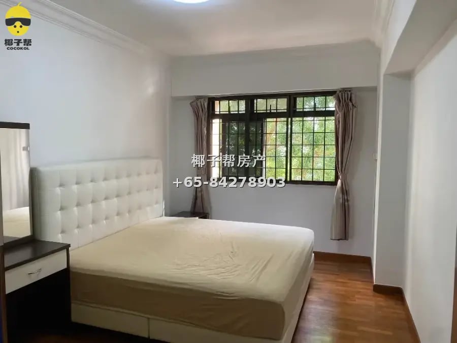 Single room in apartment-style HDB flat next to Sembawang MR 1