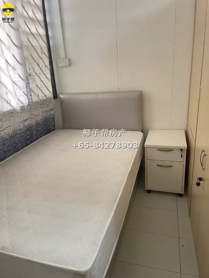 Living room partition next to Choa Chu Kang MRT station, 6-m 3