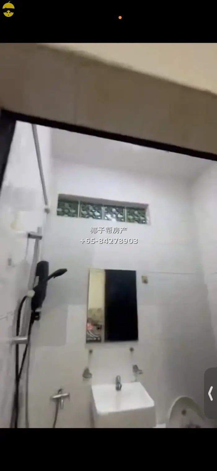 巴耶利峇芽笼36巷主人房出租 2