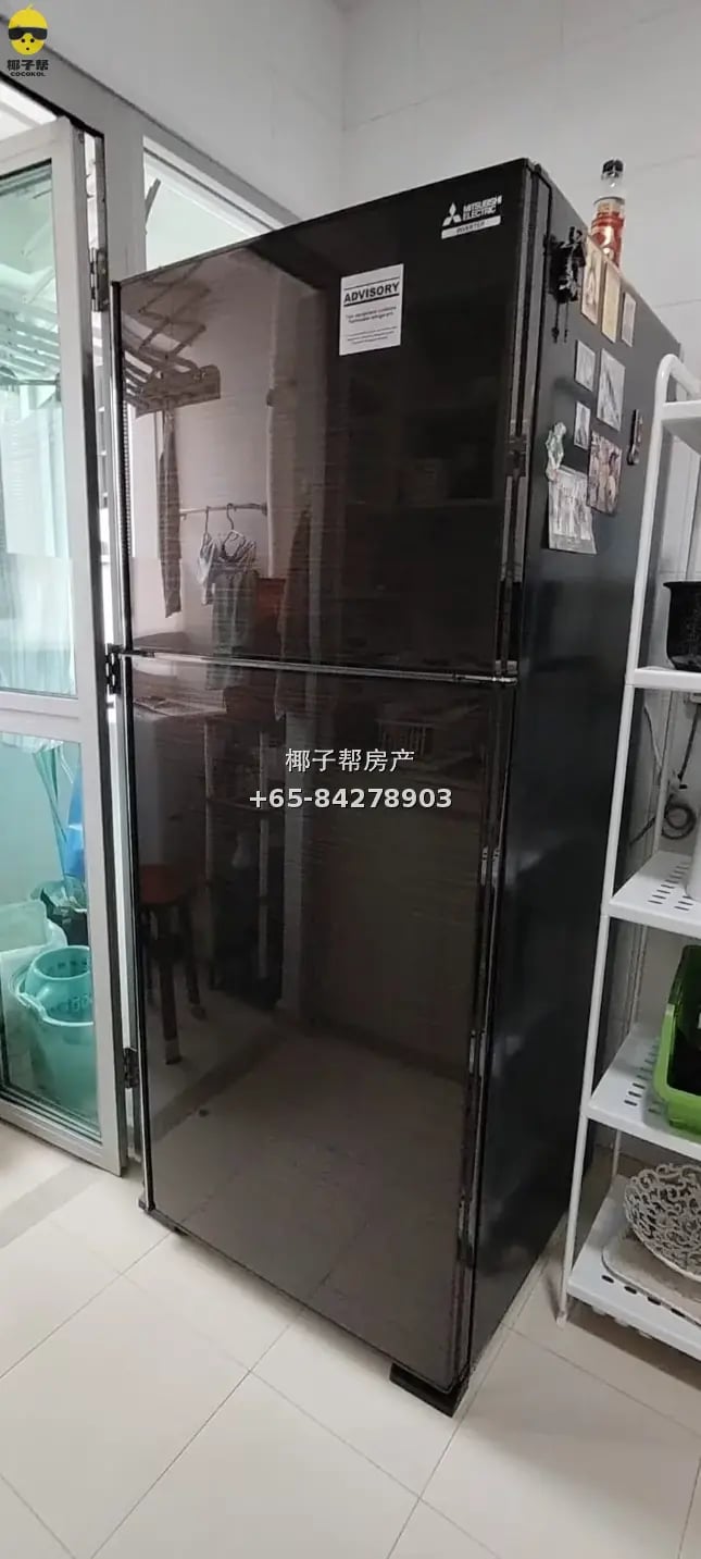 盛港整套出租,靠近Rivervale Mall √三房式HDB flat出租 √周边有餐厅和杂货店 4
